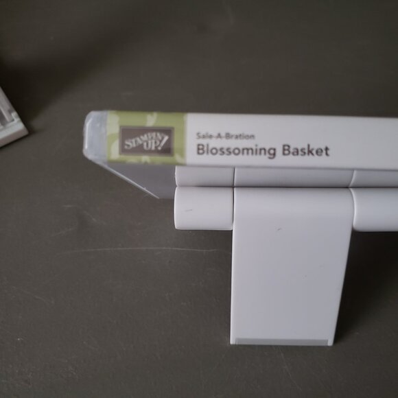 Stampin' Up! 'BLOSSOMING BASKET' Cling Stamp Set (Used) - Picture 5 of 6